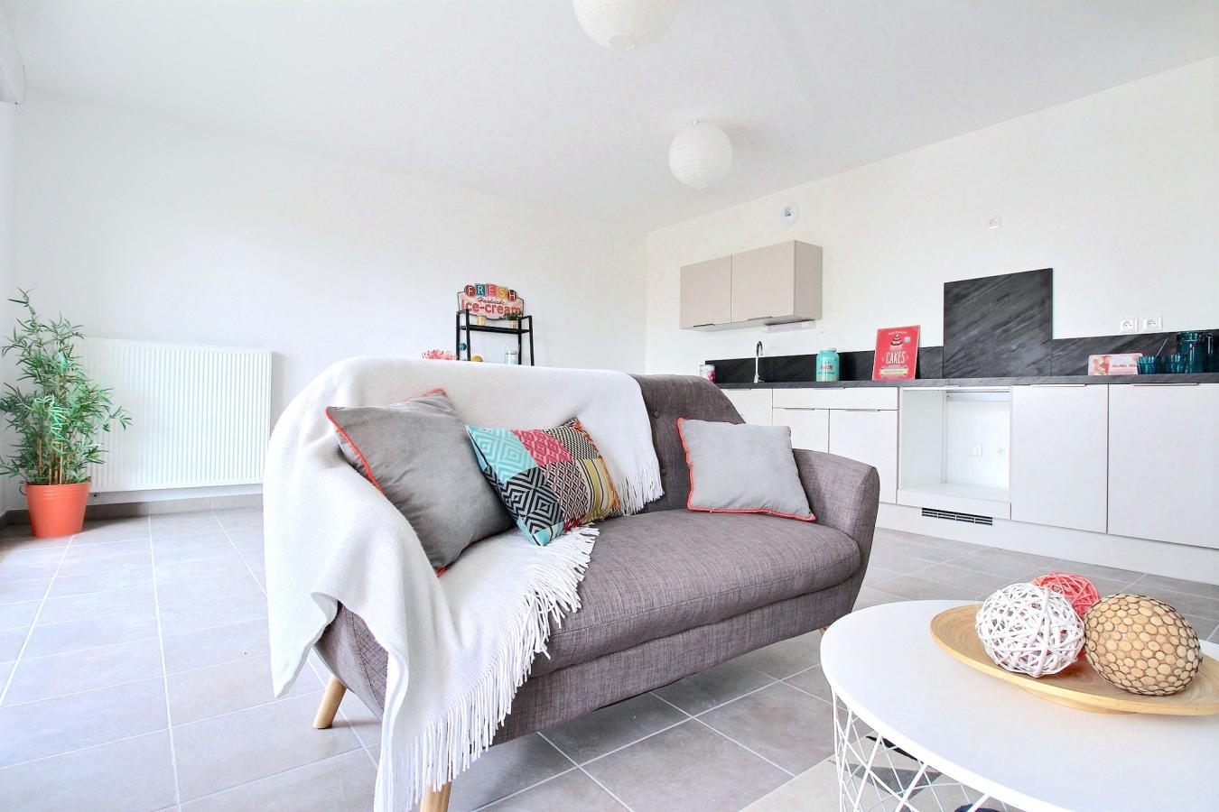 
																																							3 pièces - 
																																						3ème étage - 66m² - 923,11 € - Photo #2