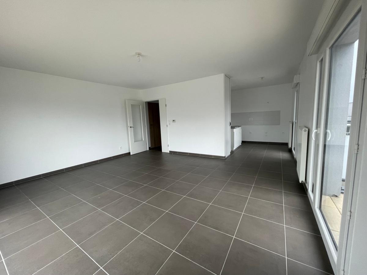 3 pièces - 6ème étage - 68m² - 1 276,39 € - Photo #1