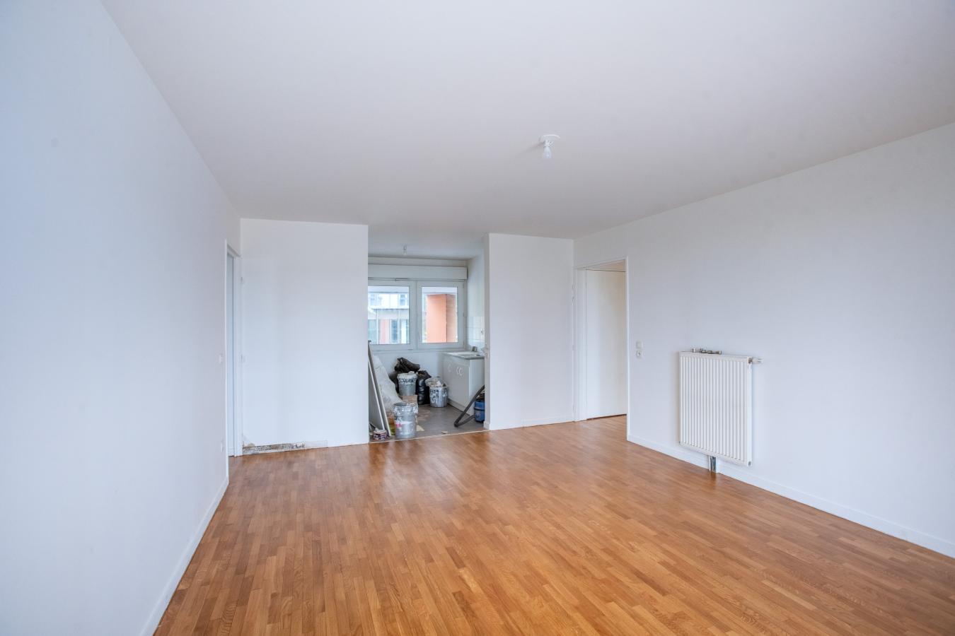 4 pièces - 1er étage - 76m² - 1 920,59 € - Photo #2