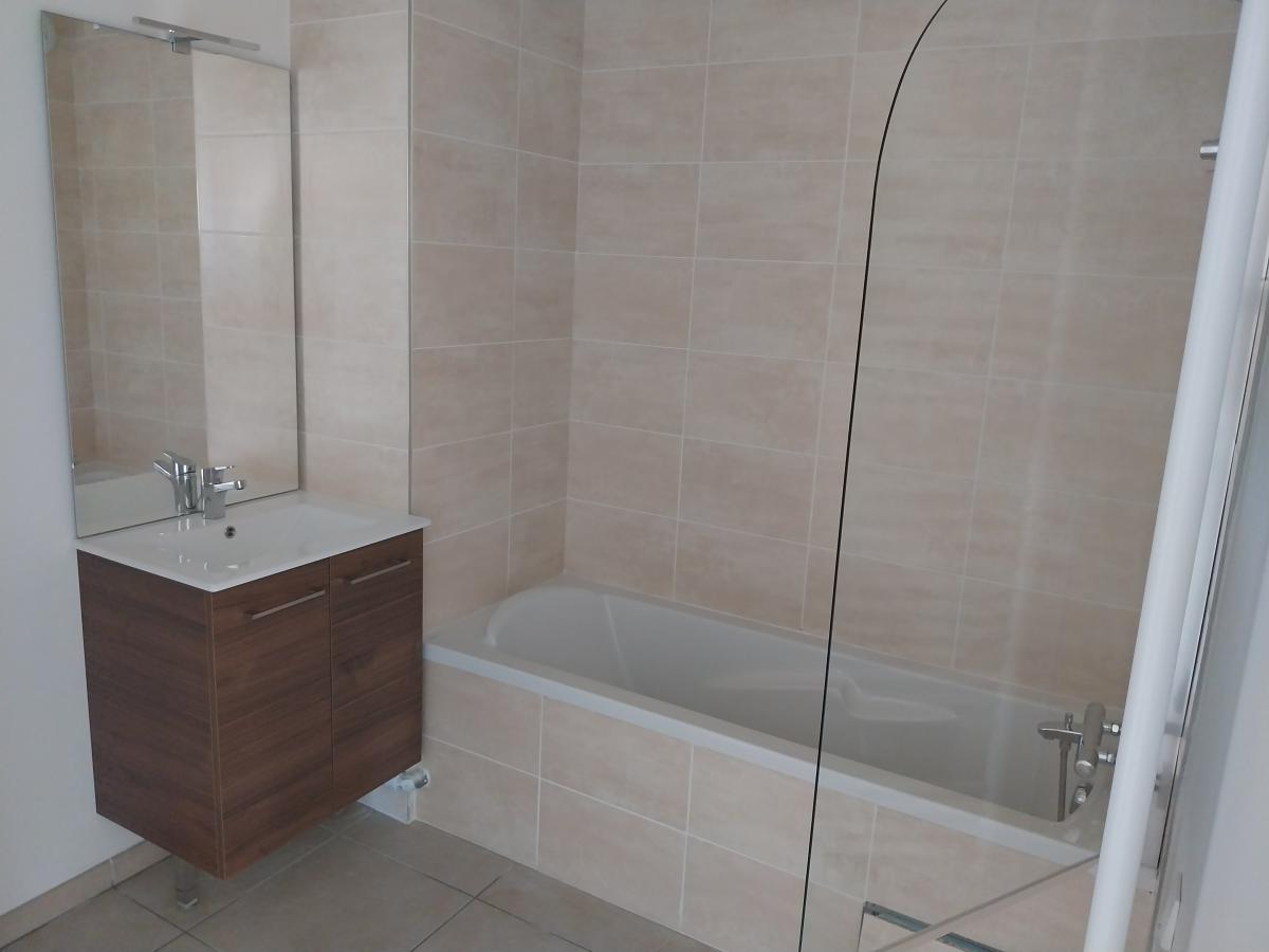 3 pièces - 2ème étage - 67m² - 1 105,37 € - Photo #4