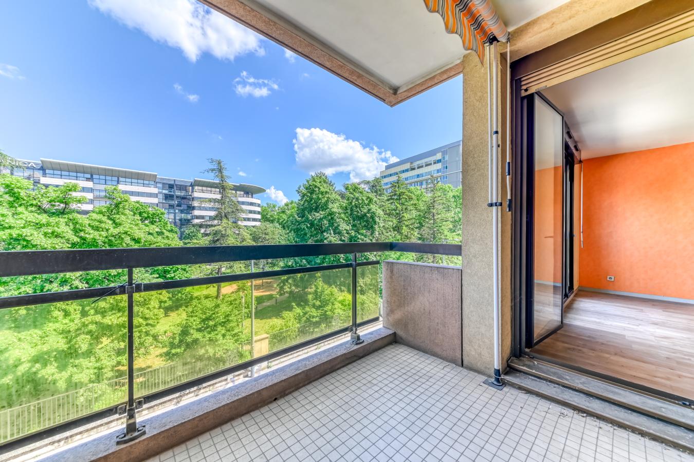 
																			4 pièces - 
																		3ème étage - 86m² - 320 000 € - Photo #0