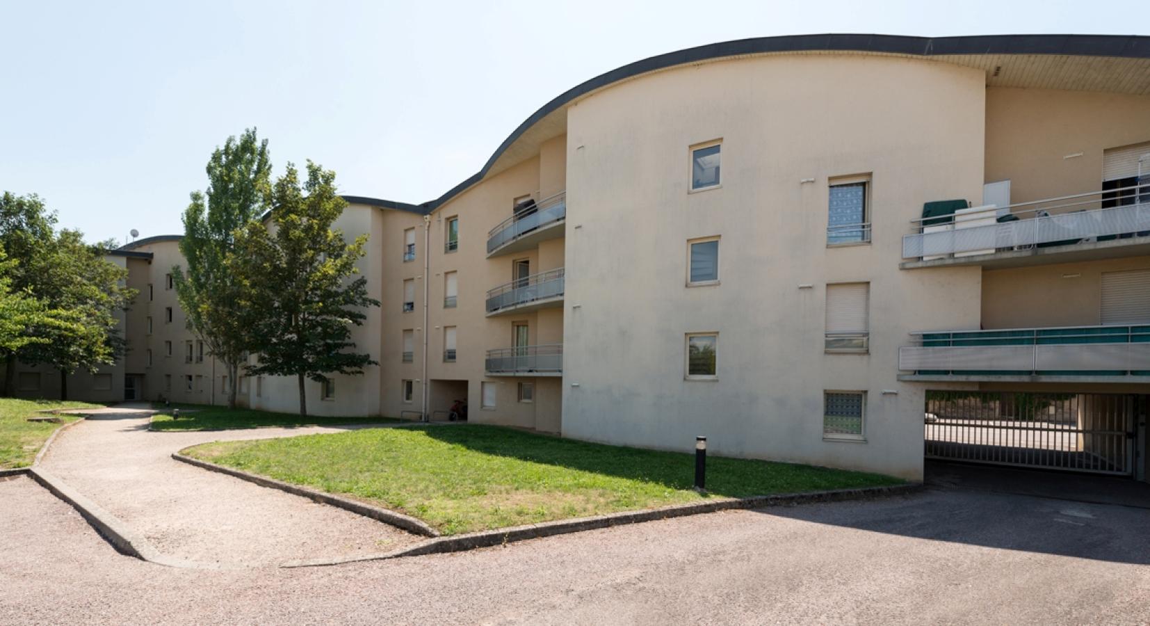 4 pièces - 2ème étage - 89m² - 867,03 € - Photo #6