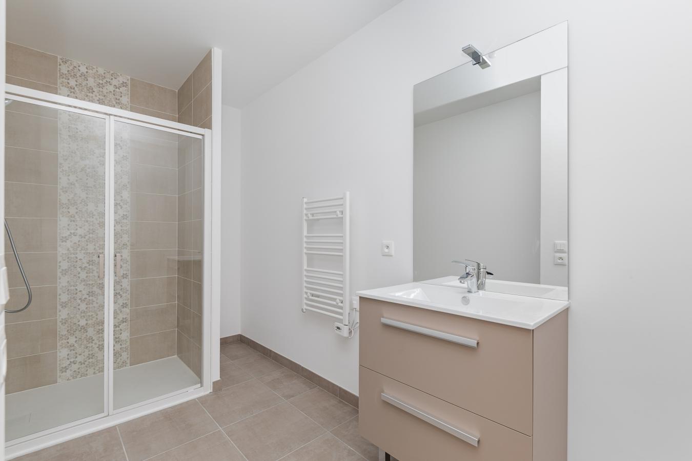 2 pièces - 3ème étage - 50m² - 719,82 € - Photo #3
