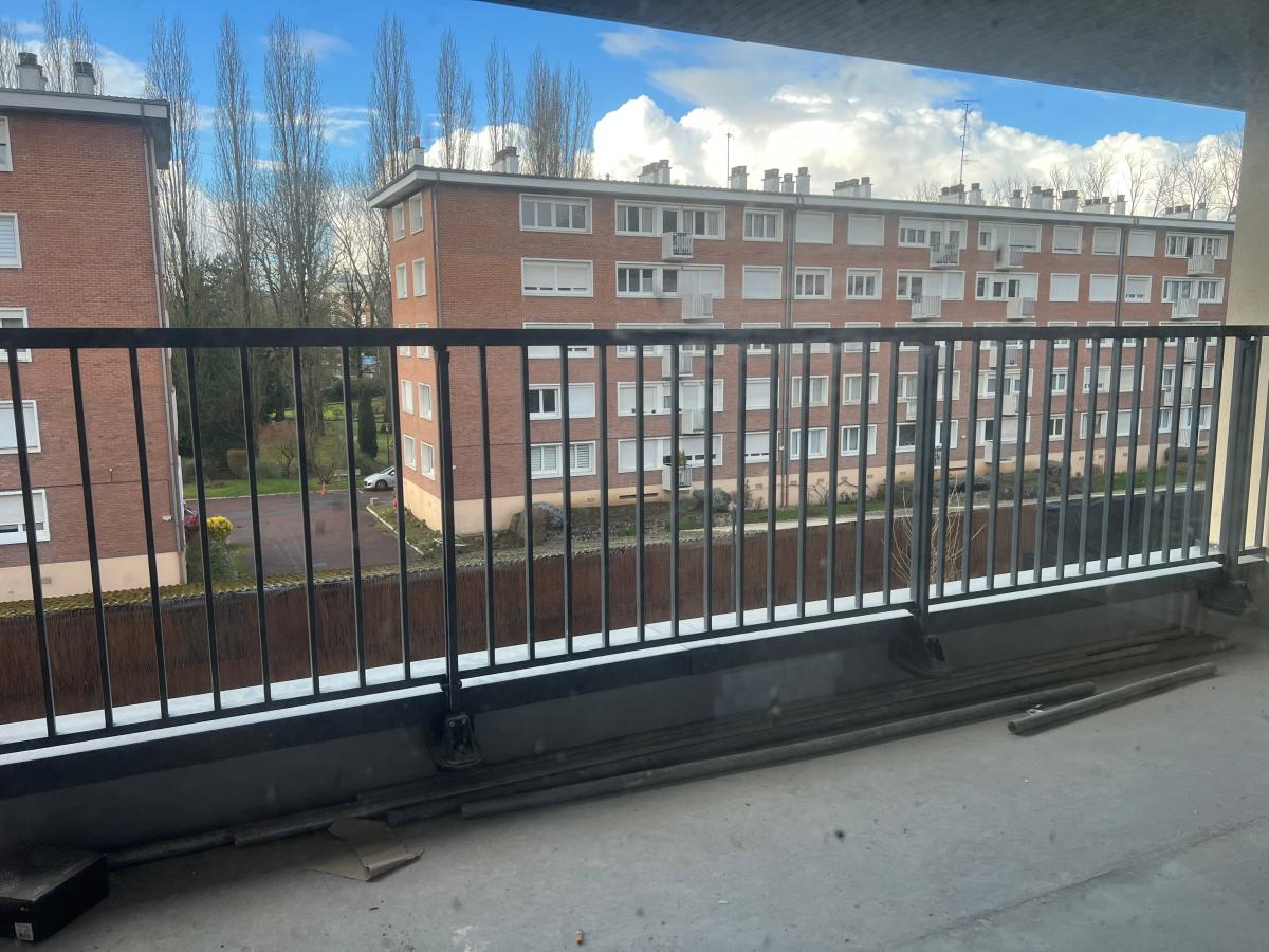 
																																							4 pièces - 
																																						3ème étage - 86m² - 1 032,06 € - Photo #1