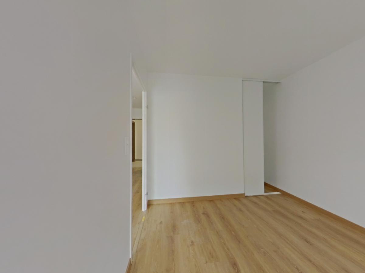 2 pièces - 1er étage - 43m² - 673,34 € - Photo #2