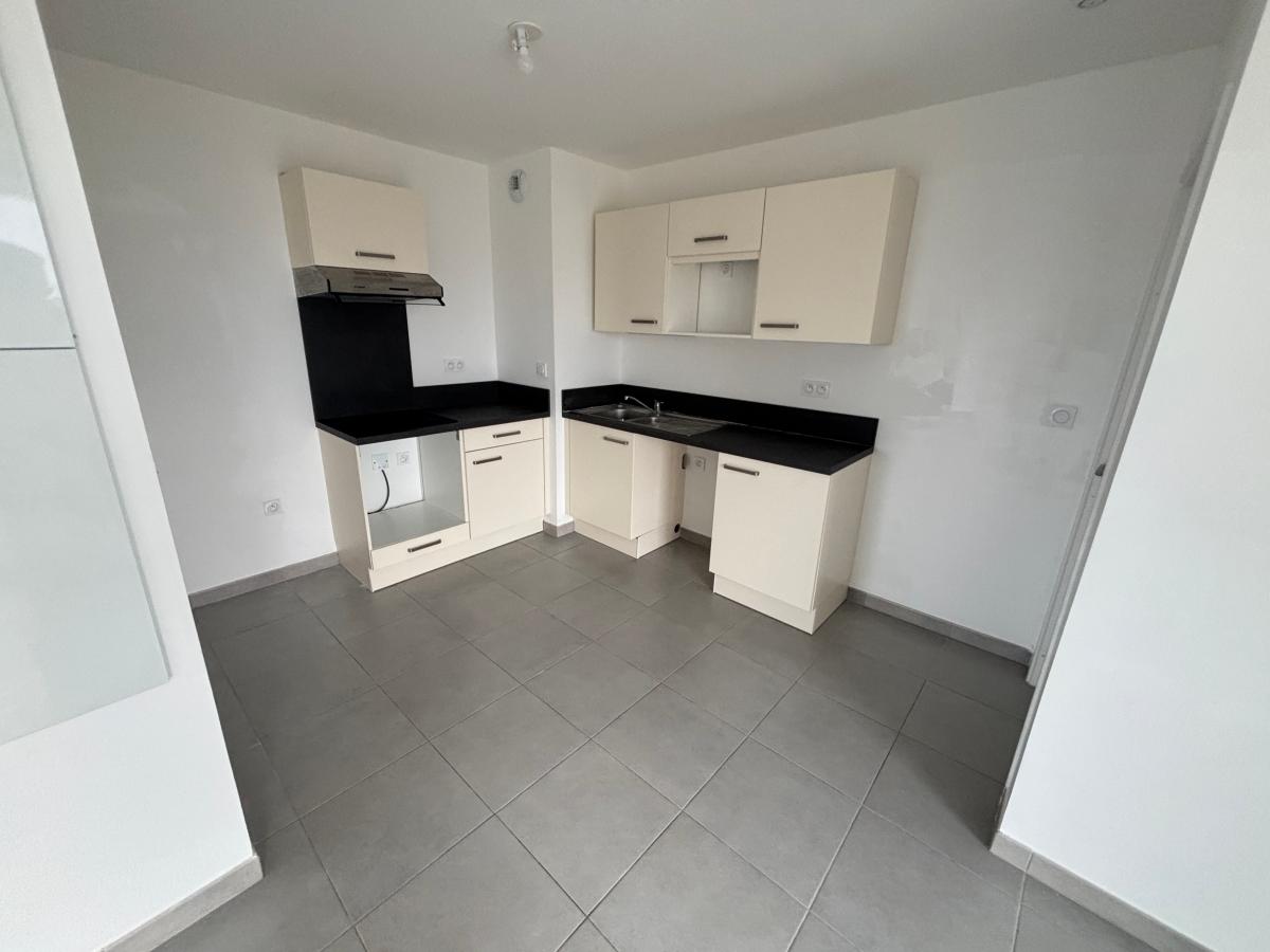 
																			4 pièces - 
																		6ème étage - 85m² - 1 051,00 € - Photo #3