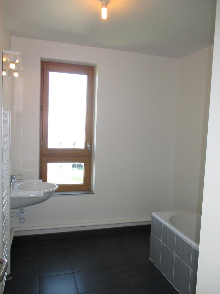 
																			2 pièces - 
																		8ème étage - 58m² - 815,33 € - Photo #6