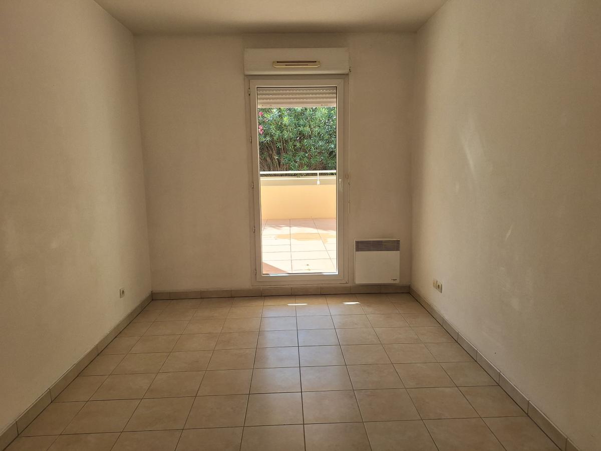
																			3 pièces - 
																		RDC - 85m² - 1 114,18 € - Photo #6