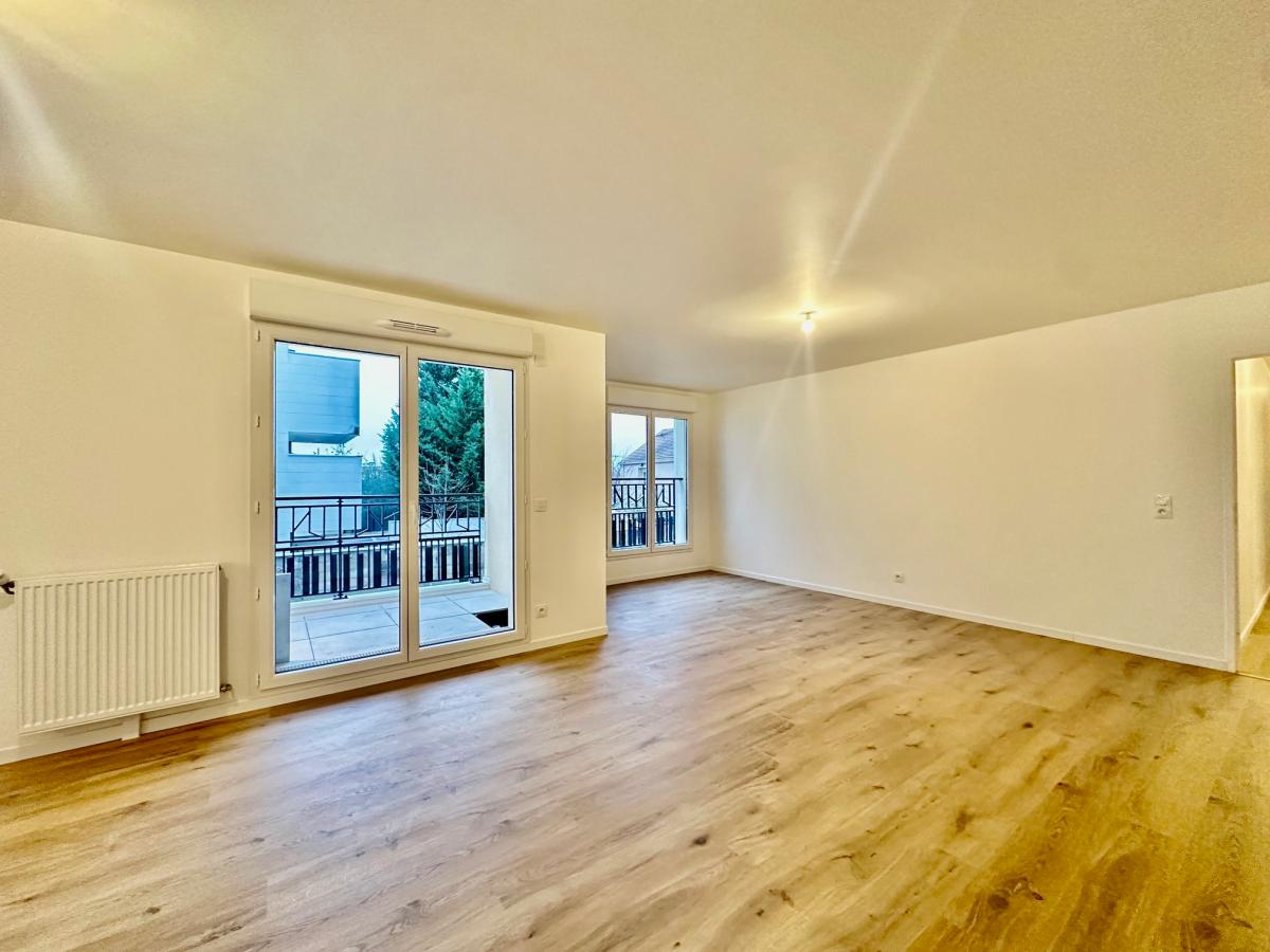 
																																							4 pièces - 
																																						2ème étage - 88m² - 1 658,32 € - Photo #2