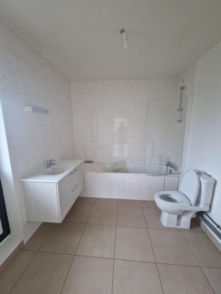 
																																							3 pièces - 
																																						4ème étage - 73m² - 1 544,79 € - Photo #4