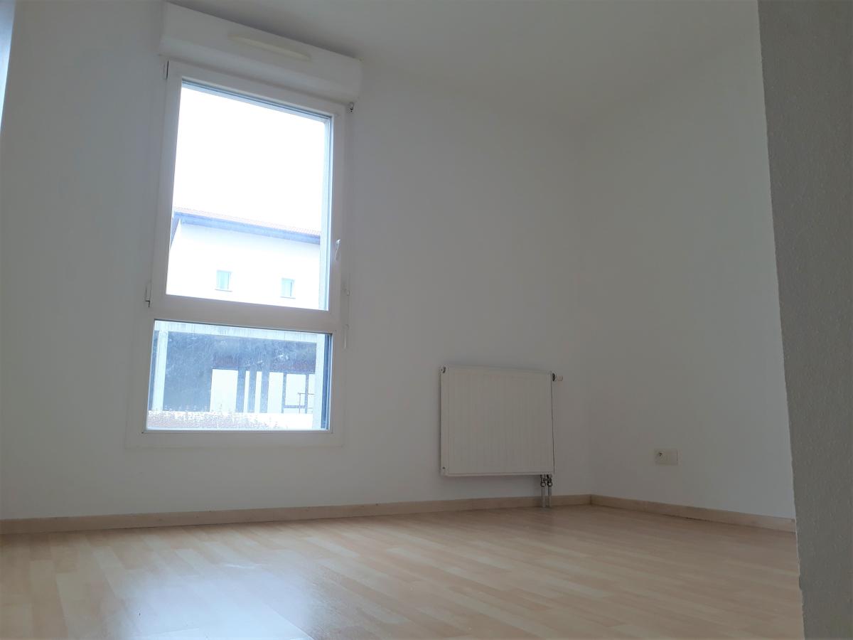
																																							3 pièces - 
																																						1er étage - 69m² - 756,54 € - Photo #2