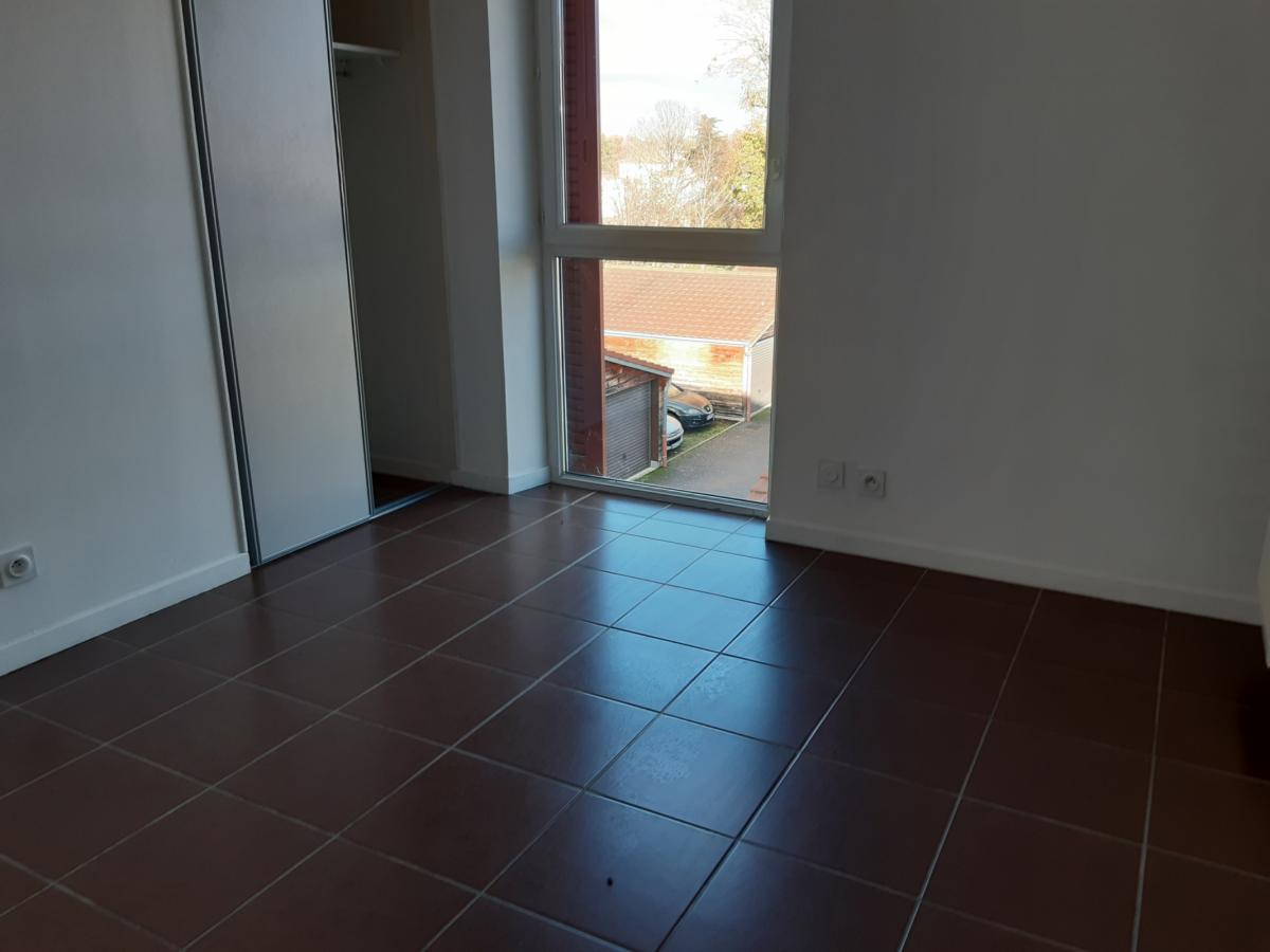 
																																							4 pièces - 
																																						RDC - 86m² - 932,01 € - Photo #4