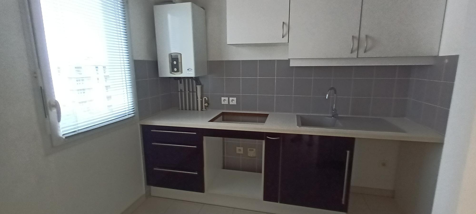 2 pièces - 2ème étage - 43m² - 912,36 € - Photo #1