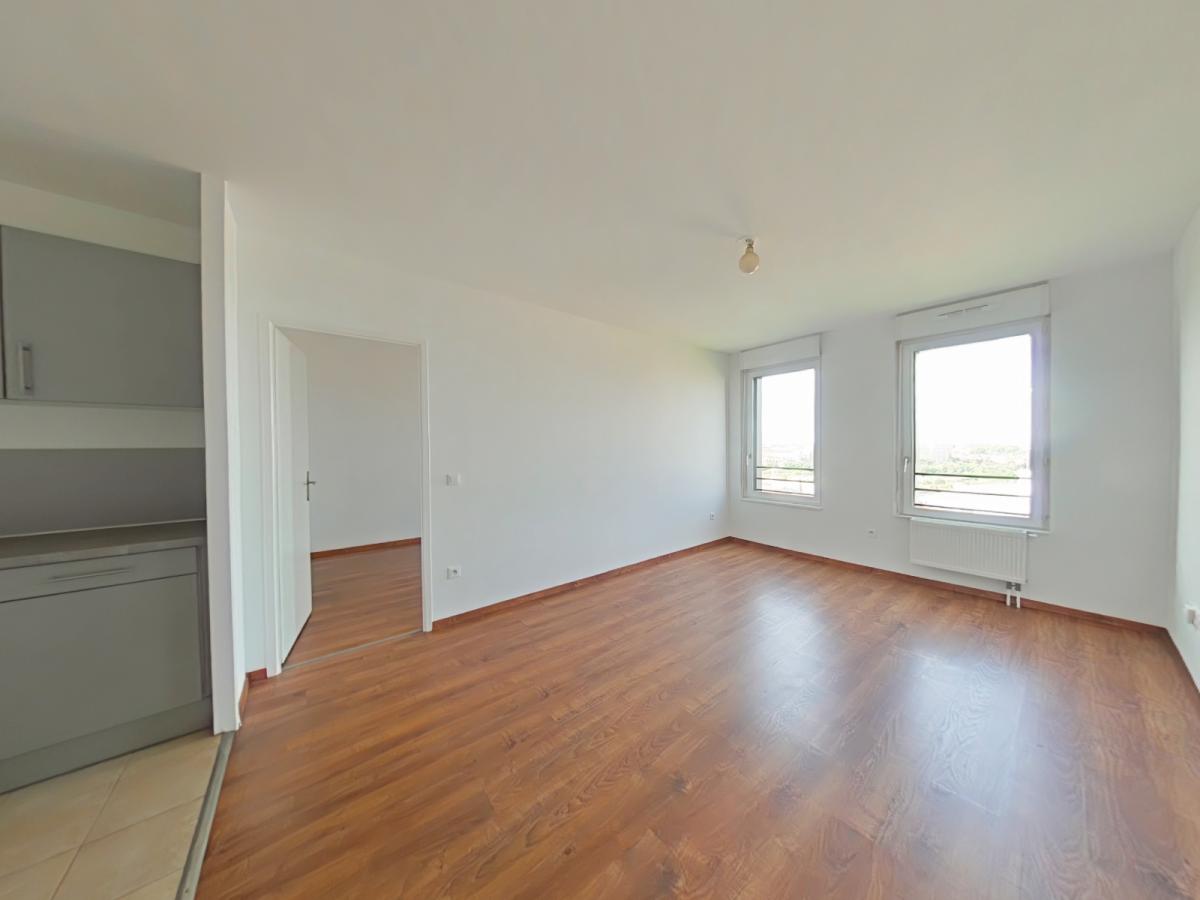 
																																							2 pièces - 
																																						7ème étage - 44m² - 797,38 € - Photo #1