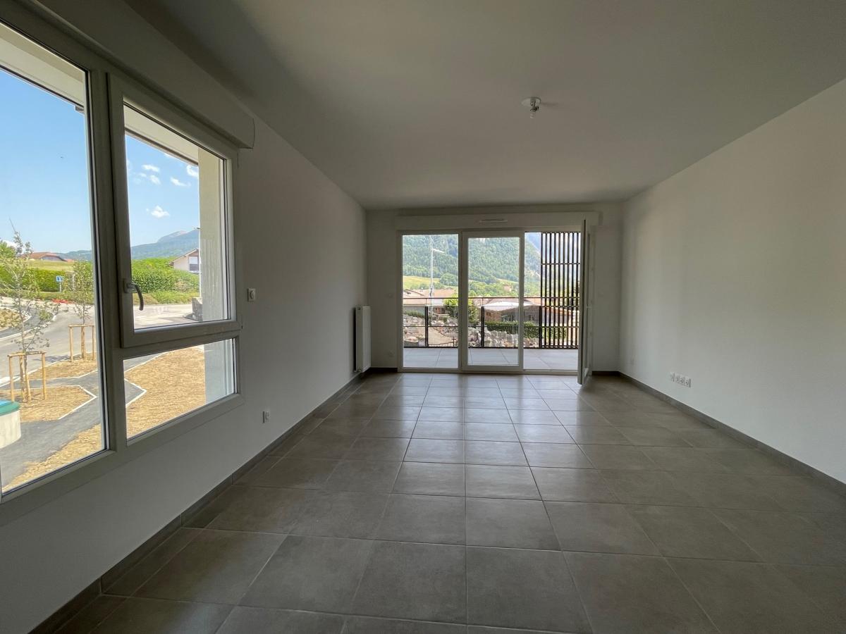 
																																							3 pièces - 
																																						2ème étage - 67m² - 992,32 € - Photo #1