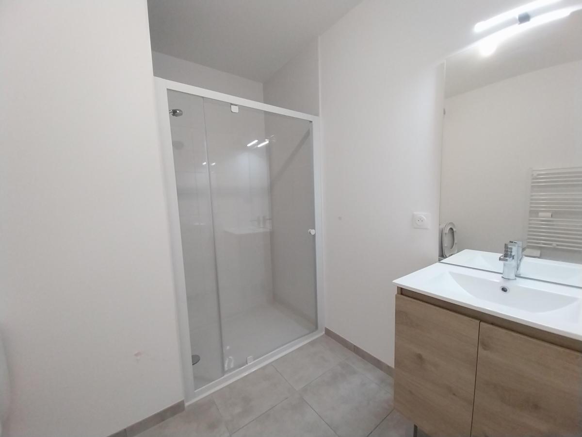 
																																							2 pièces - 
																																						RDC - 38m² - 476,33 € - Photo #5