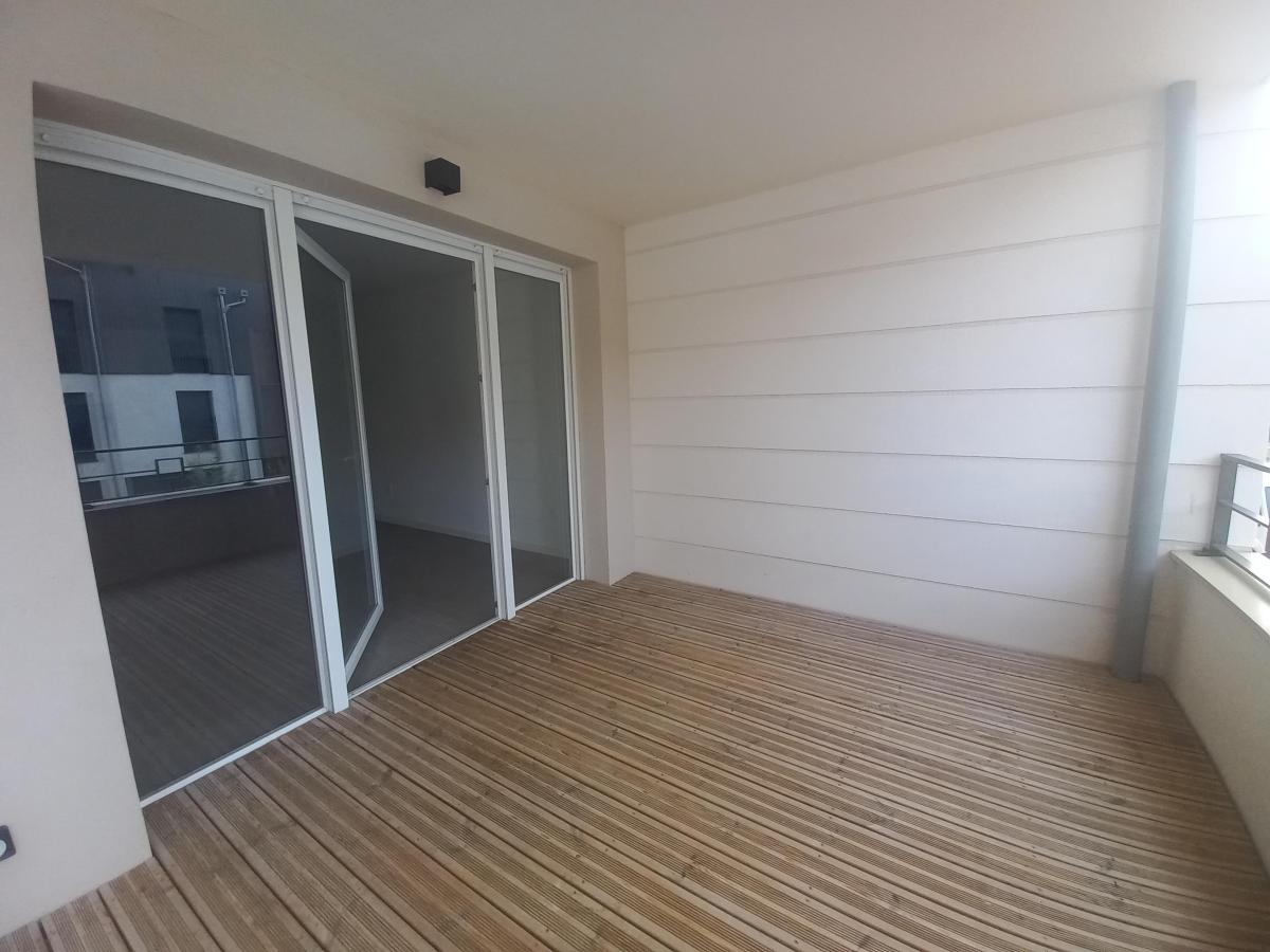3 pièces - 1er étage - 65m² - 838,72 € - Photo #2