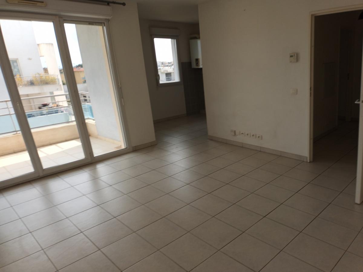 2 pièces - 2ème étage - 43m² - 912,36 € - Photo #4