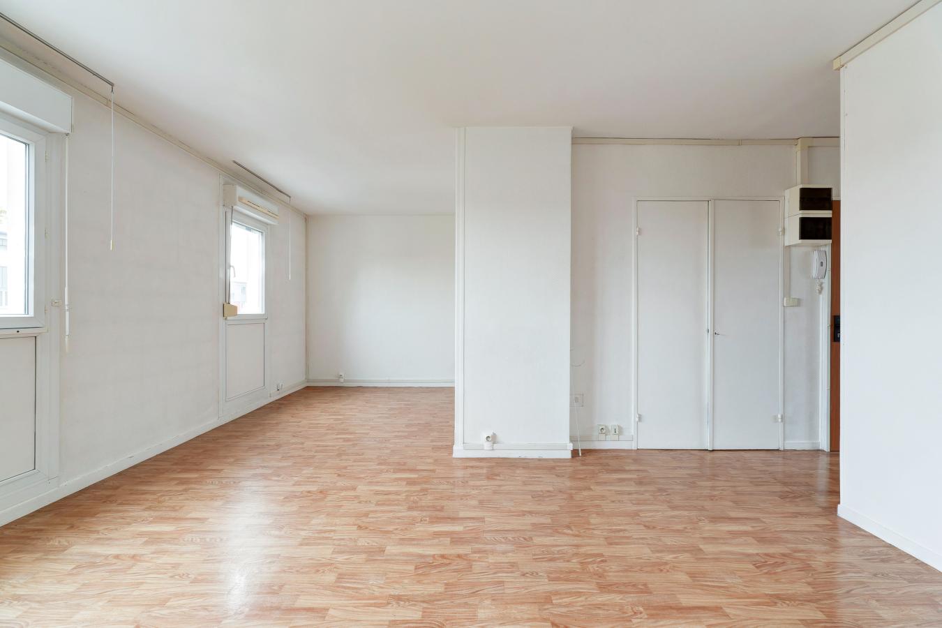 4 pièces - 4ème étage - 67m² - 82 500 € - Photo #0