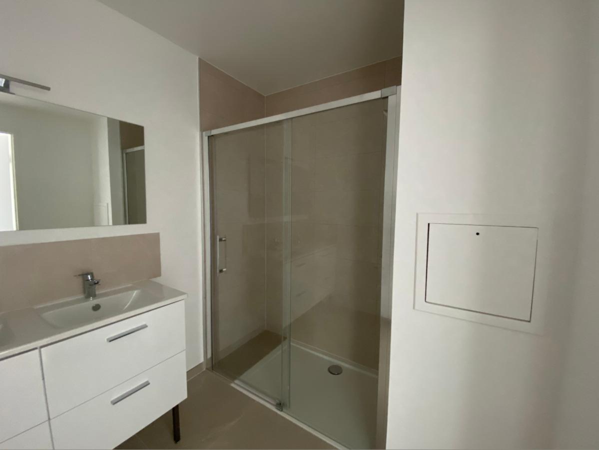 
																			4 pièces - 
																		3ème étage - 90m² - 993,05 € - Photo #6