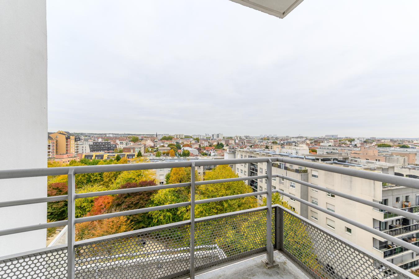 4 pièces - 5ème étage - 87m² - 1 795,98 € - Photo #0