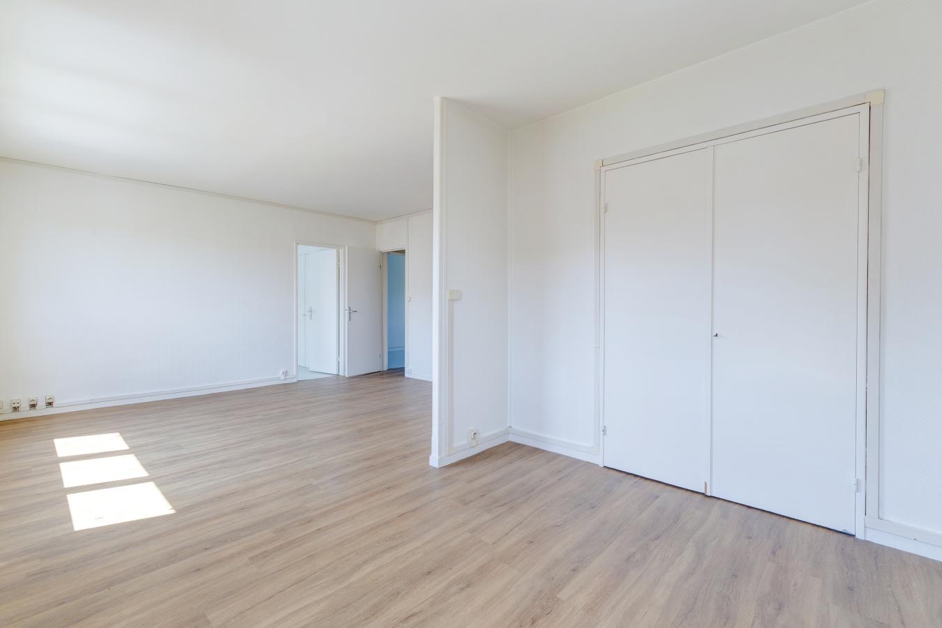 4 pièces - 2ème étage - 67m² - 96 000 € - Photo #3