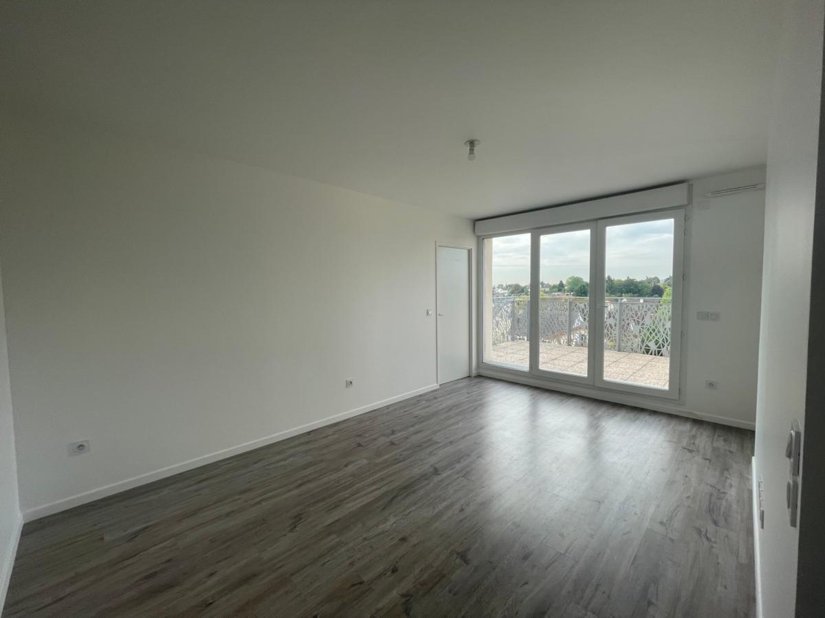 
																																							2 pièces - 
																																						2ème étage - 45m² - 962,50 € - Photo #2