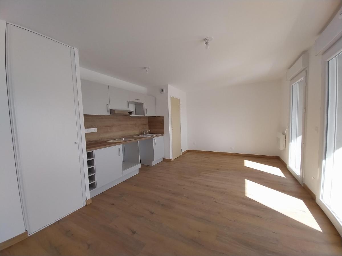 
																																							2 pièces - 
																																						RDC - 45m² - 591,70 € - Photo #4