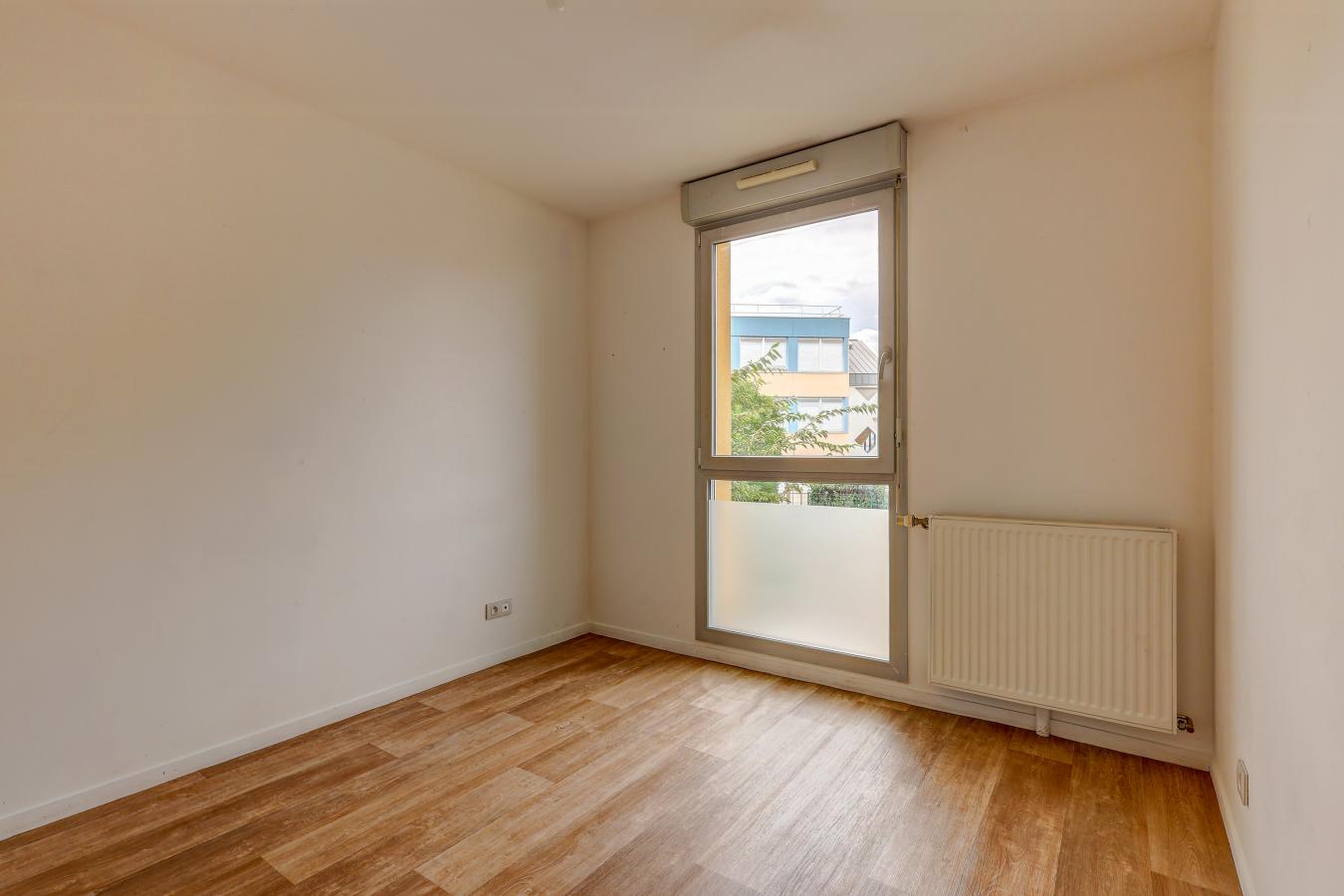 
																			5 pièces - 
																		RDC - 115m² - 255 600 € - Photo #3