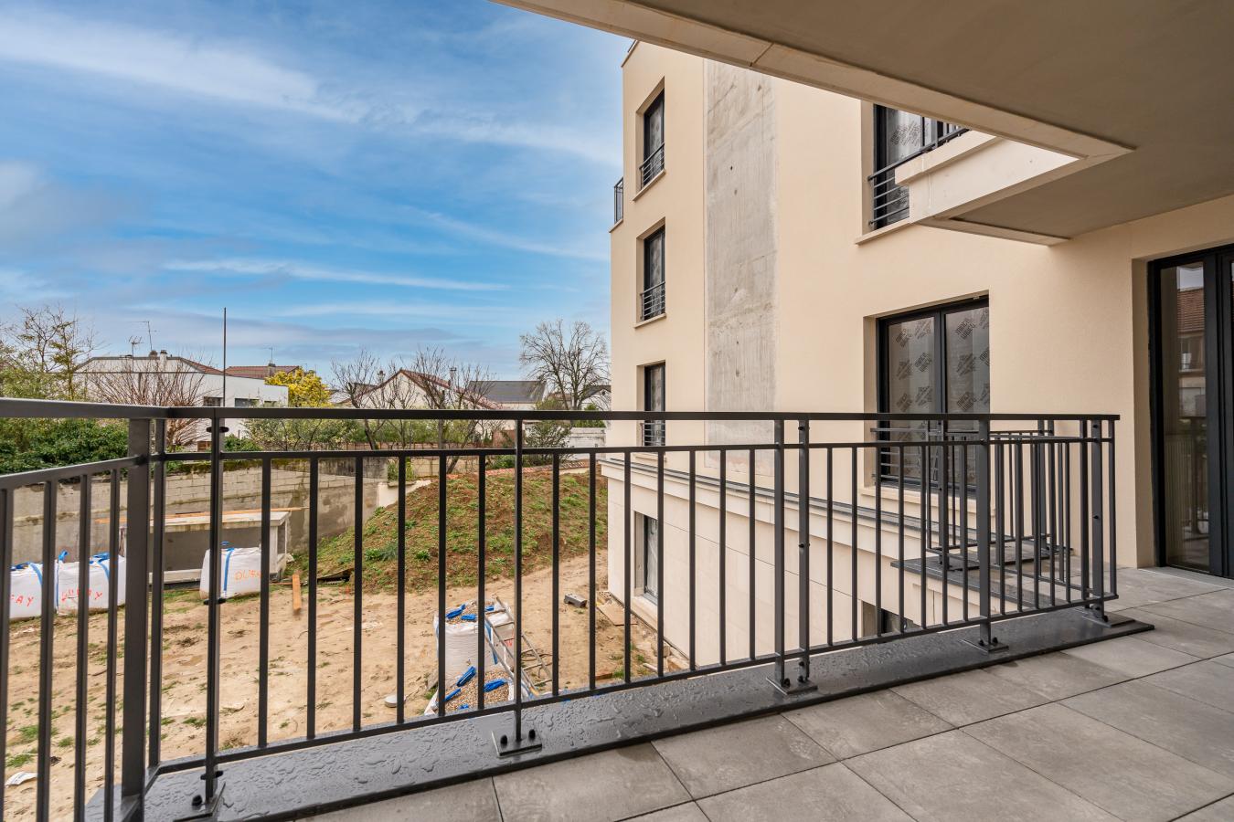 
																																							2 pièces - 
																																						1er étage - 47m² - 1 113,25 € - Photo #2