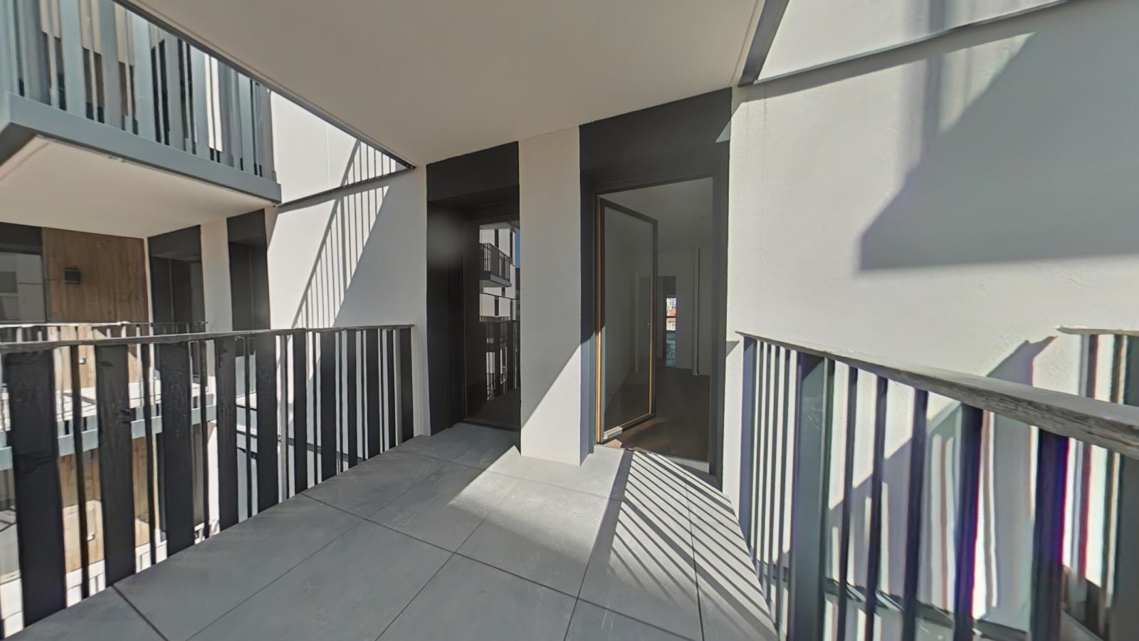 
																																							5 pièces - 
																																						2ème étage - 96m² - 1 451,75 € - Photo #1