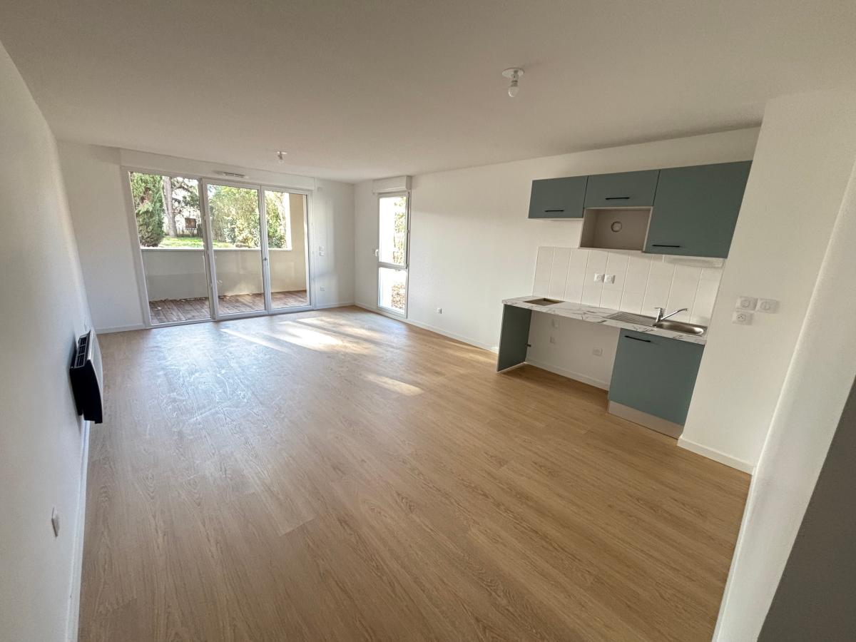 
																			2 pièces - 
																		RDC - 59m² - 695,75 € - Photo #1