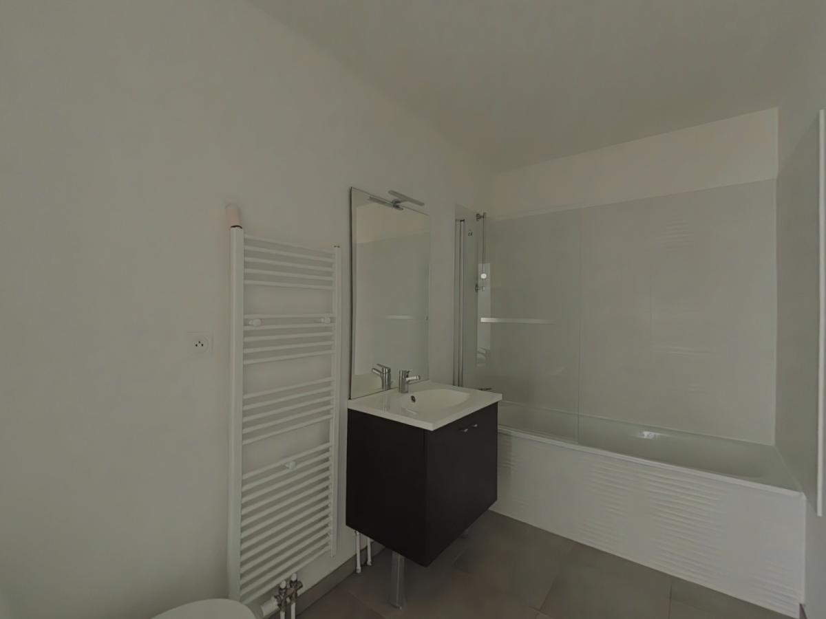 
																			2 pièces - 
																		1er étage - 43m² - 631,90 € - Photo #6