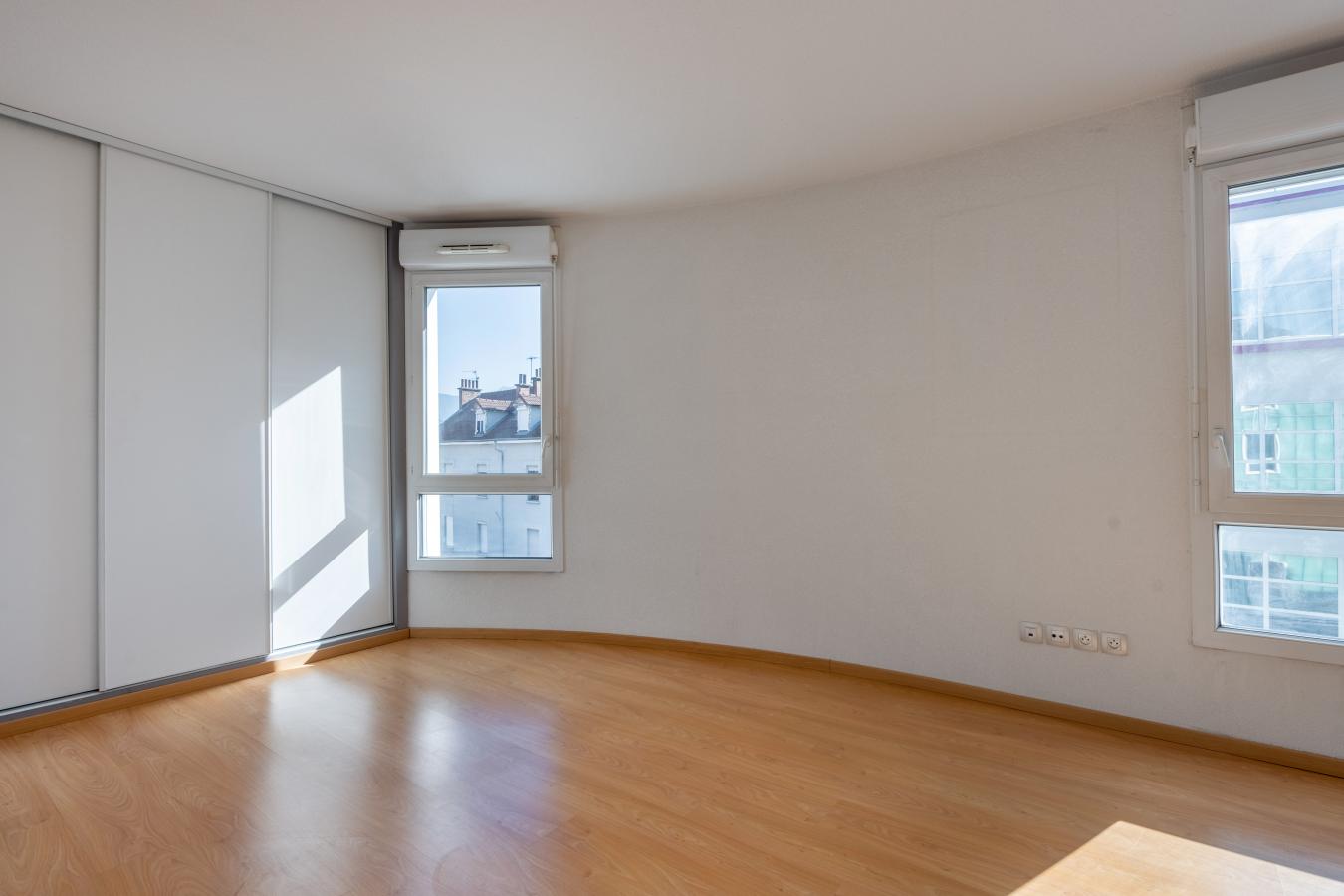 
																			3 pièces - 
																		3ème étage - 73m² - 1 124,25 € - Photo #3
