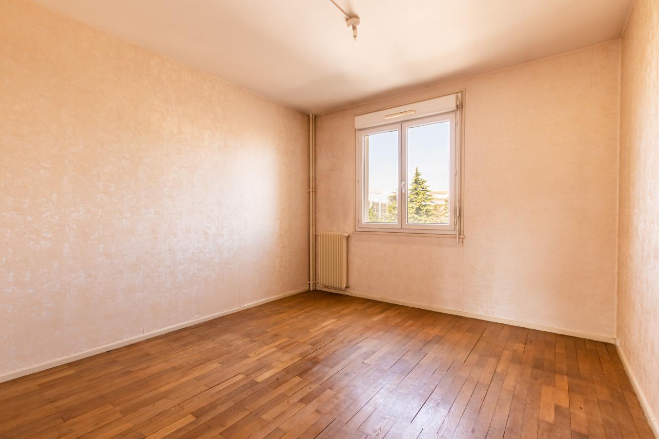 
																			3 pièces – 
																		4ème étage – 73m² - 220 000 € - Photo #3