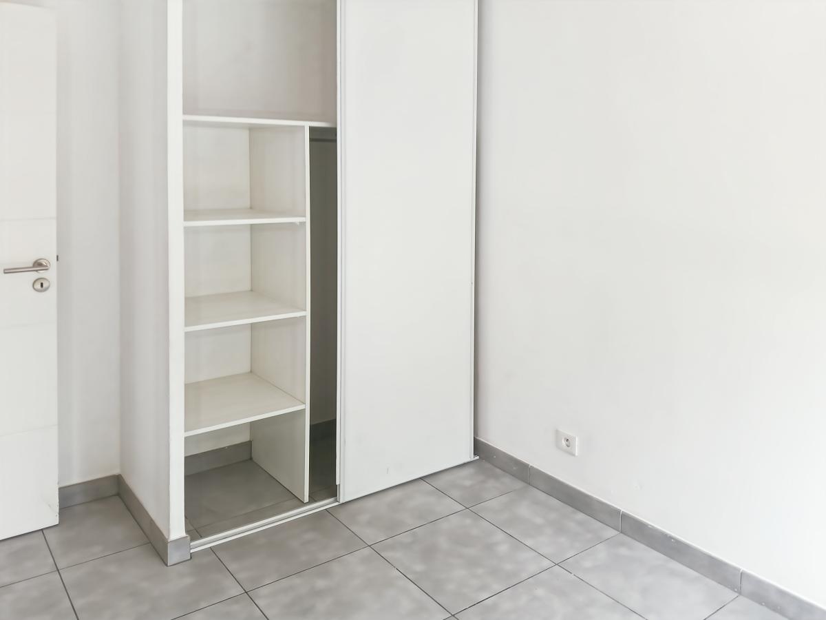 
																																							3 pièces - 
																																						1er étage - 58m² - 1 126,51 € - Photo #5
