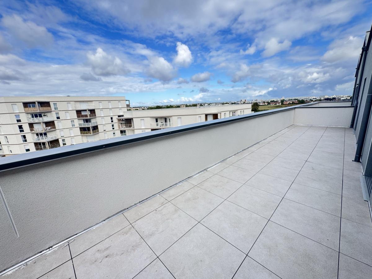 4 pièces - 4ème étage - 79m² - 1 026,17 € - Photo #4