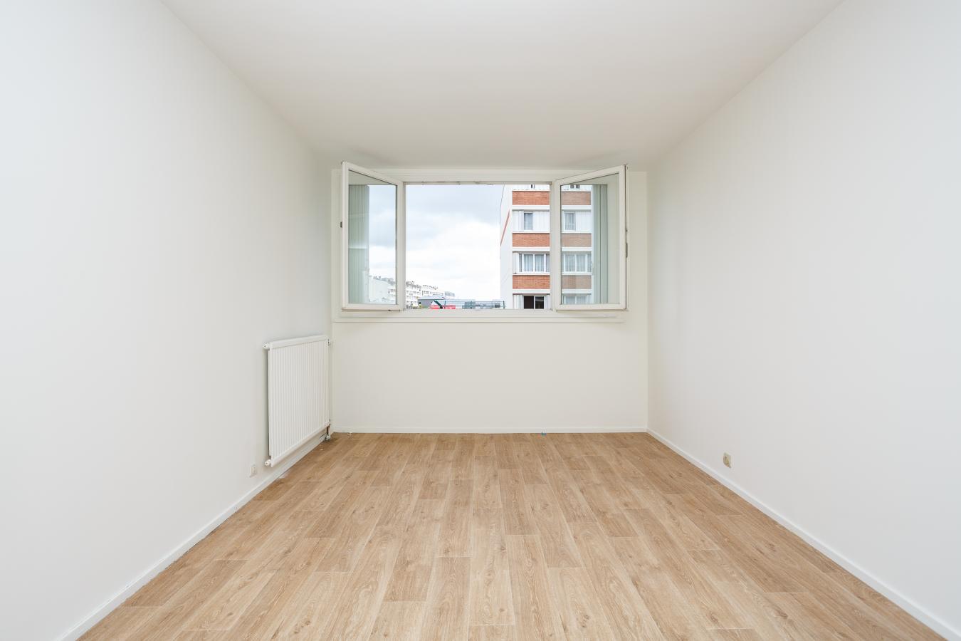 
																			2 pièces – 
																		1er étage – 56m² - 250 000 € - Photo #5