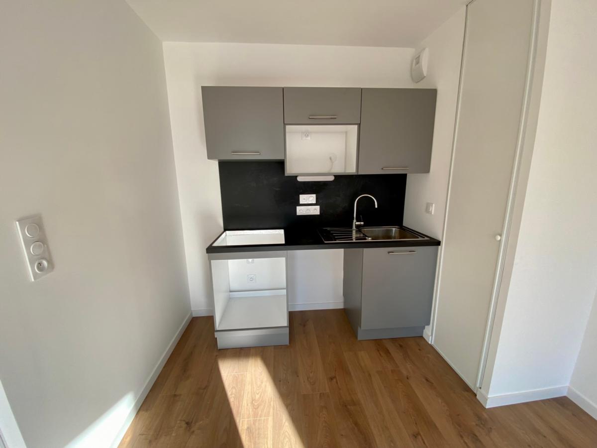 
																																							3 pièces - 
																																						1er étage - 62m² - 794,46 € - Photo #1
