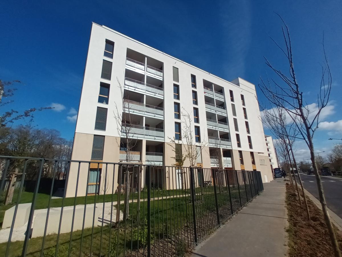 
																																							2 pièces - 
																																						5ème étage - 43m² - 783,00 € - Photo #1