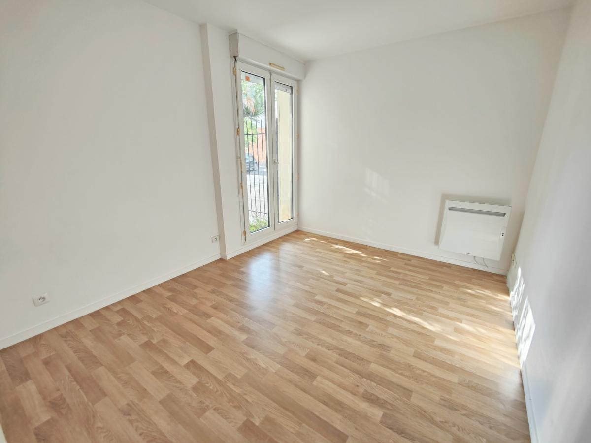 
																																							3 pièces - 
																																						RDC - 76m² - 182 100 € - Photo #4