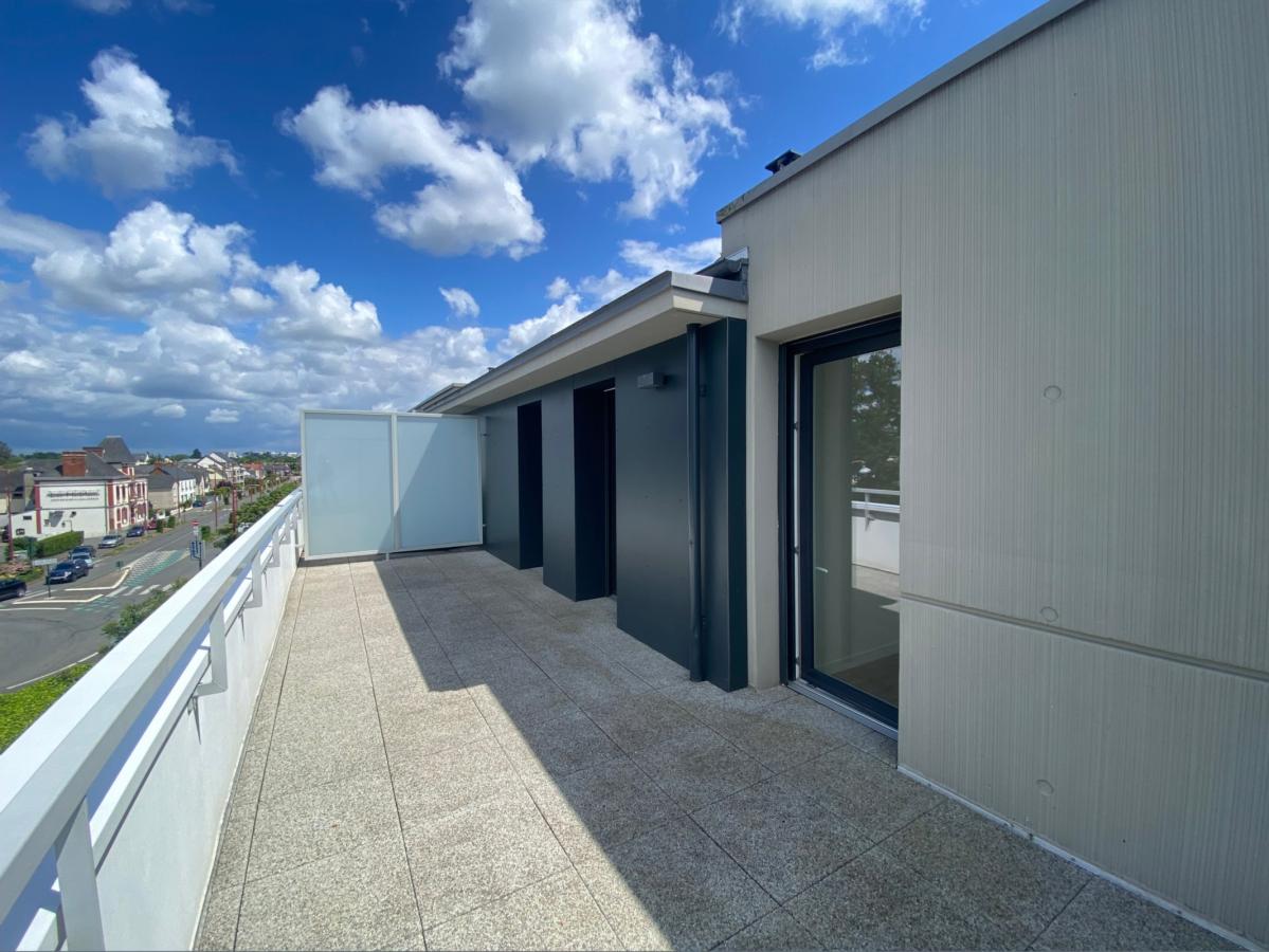 
																			4 pièces - 
																		3ème étage - 77m² - 951,78 € - Photo #0