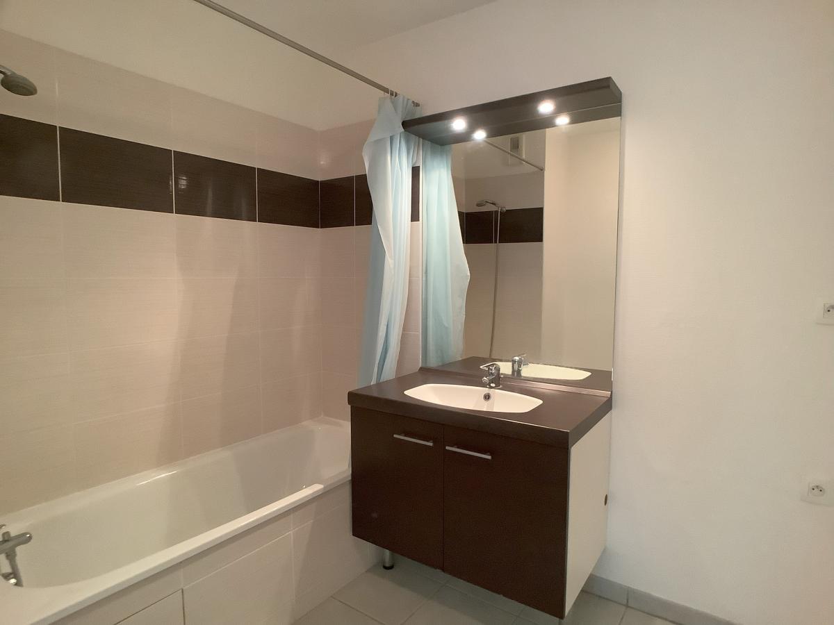
																																							2 pièces - 
																																						2ème étage - 0m² - 126 700 € - Photo #6