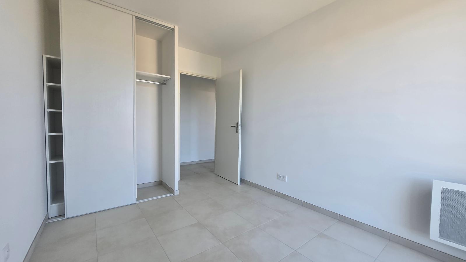 
																																							3 pièces - 
																																						1er étage - 61m² - 905,17 € - Photo #4