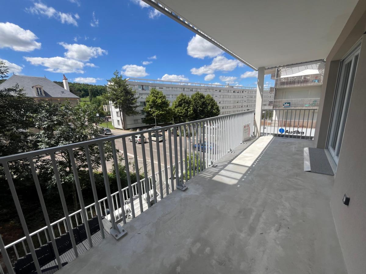 
																																							4 pièces - 
																																						2ème étage - 80m² - 1 034,71 € - Photo #1