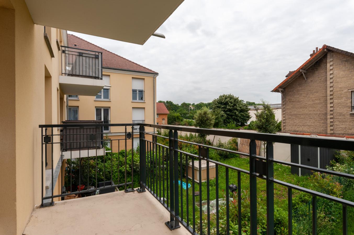 
																																							3 pièces - 
																																						1er étage - 66m² - 1 072,85 € - Photo #6
