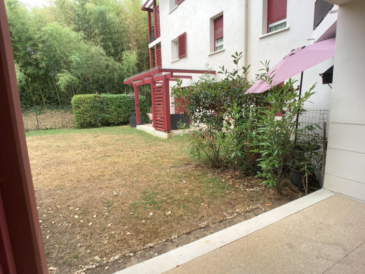 
																																							2 pièces - 
																																						RDC - 40m² - 195 000 € - Photo #2