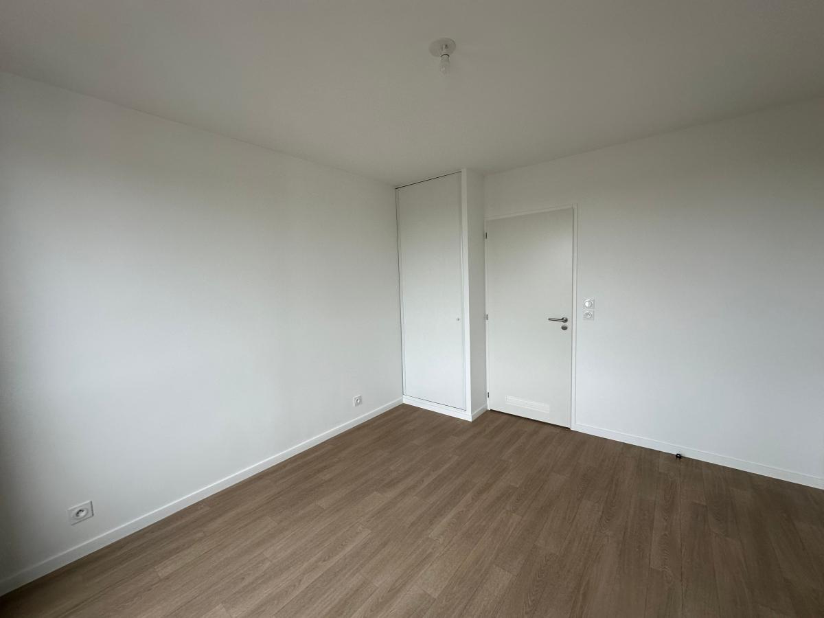 
																																							2 pièces - 
																																						7ème étage - 38m² - 594,31 € - Photo #4