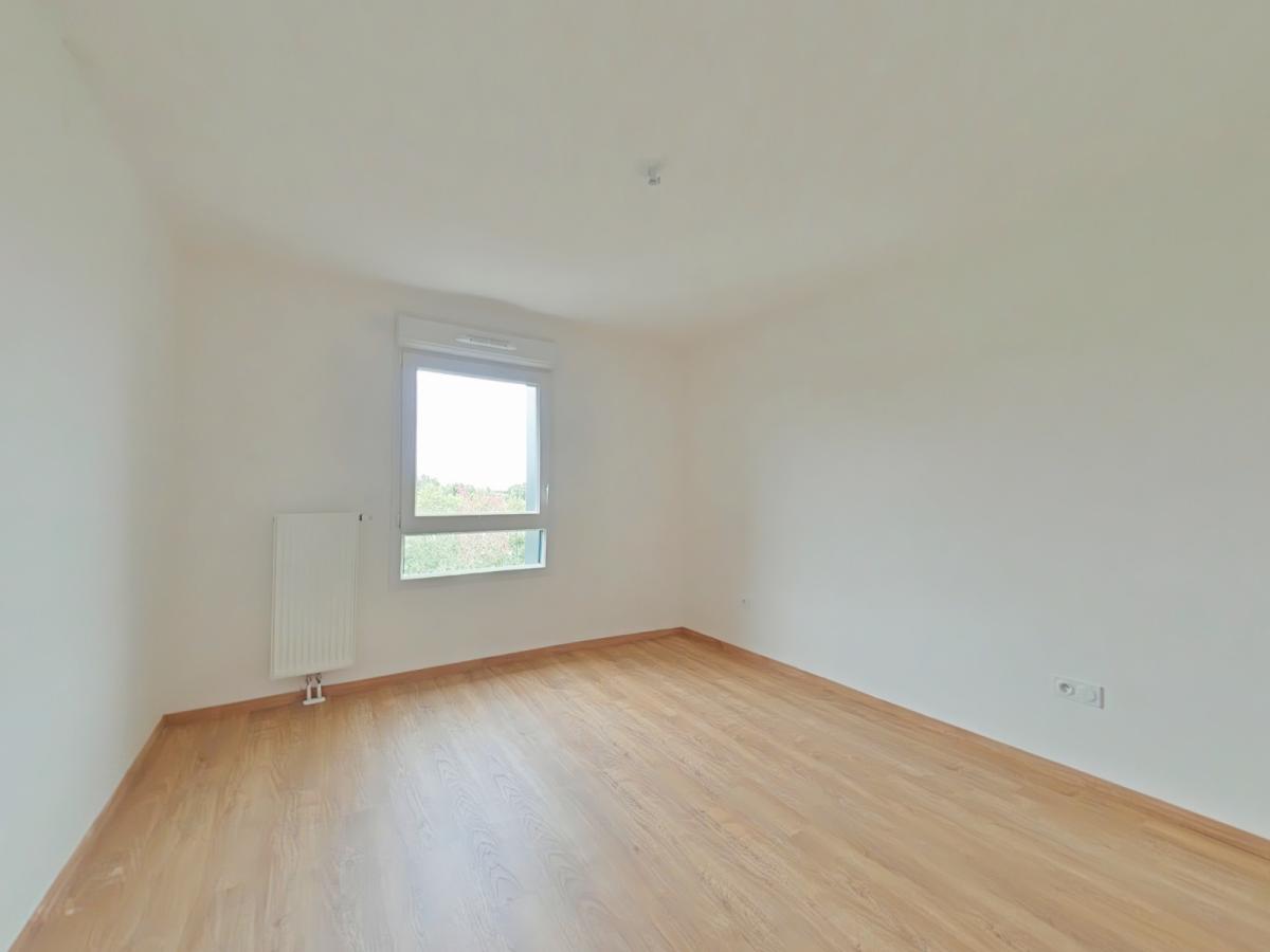 
																																							3 pièces - 
																																						4ème étage - 68m² - 820,50 € - Photo #5