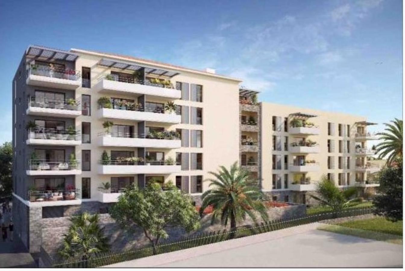 
																																							4 pièces - 
																																						3ème étage - 80m² - 1 064,68 € - Photo #1
